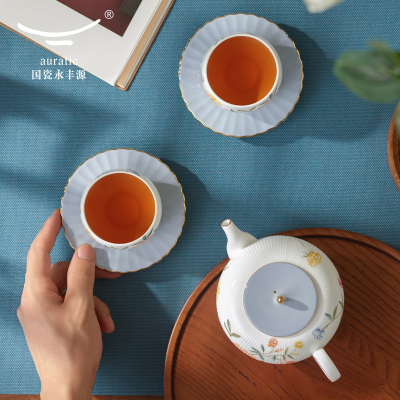 【中国直邮，时效10-15天】Auratic 国瓷永丰源月亮时光6头茶具（2人位）