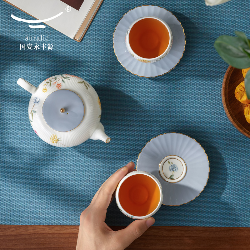【中国直邮，时效10-15天】Auratic 国瓷永丰源月亮时光6头茶具（2人位）