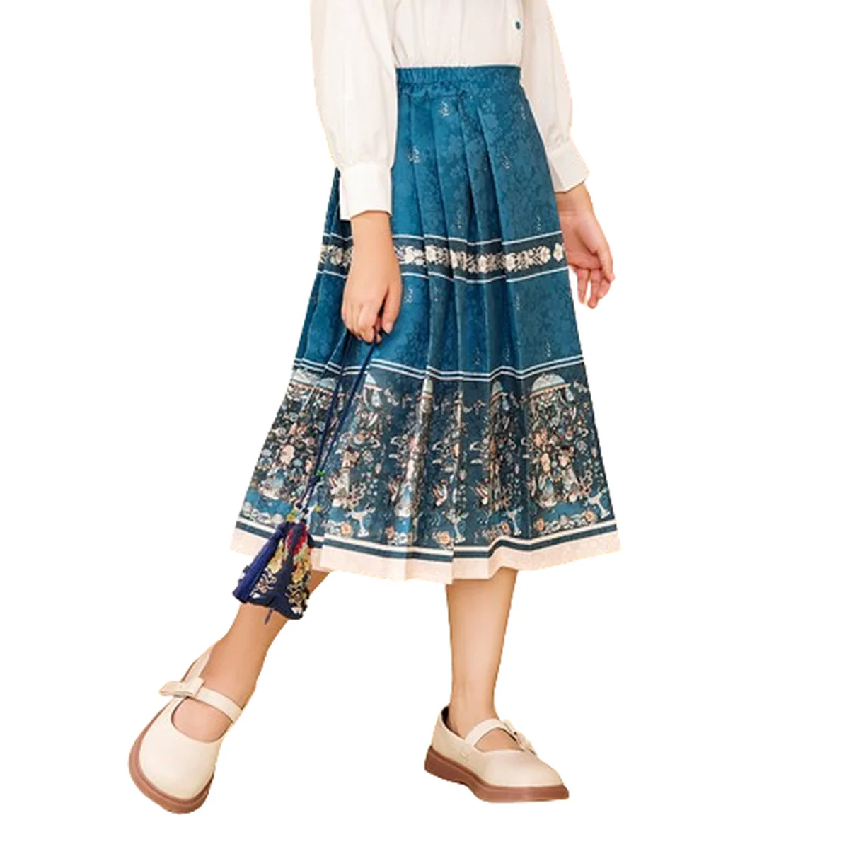【China Direct Shipping, 10-15 days】Year's Clothing Line Cloud Painting Theatre Horse Face Dress Mother and Daughter Parent and Child Positioning Printing Patterns Subtlety Three colours available