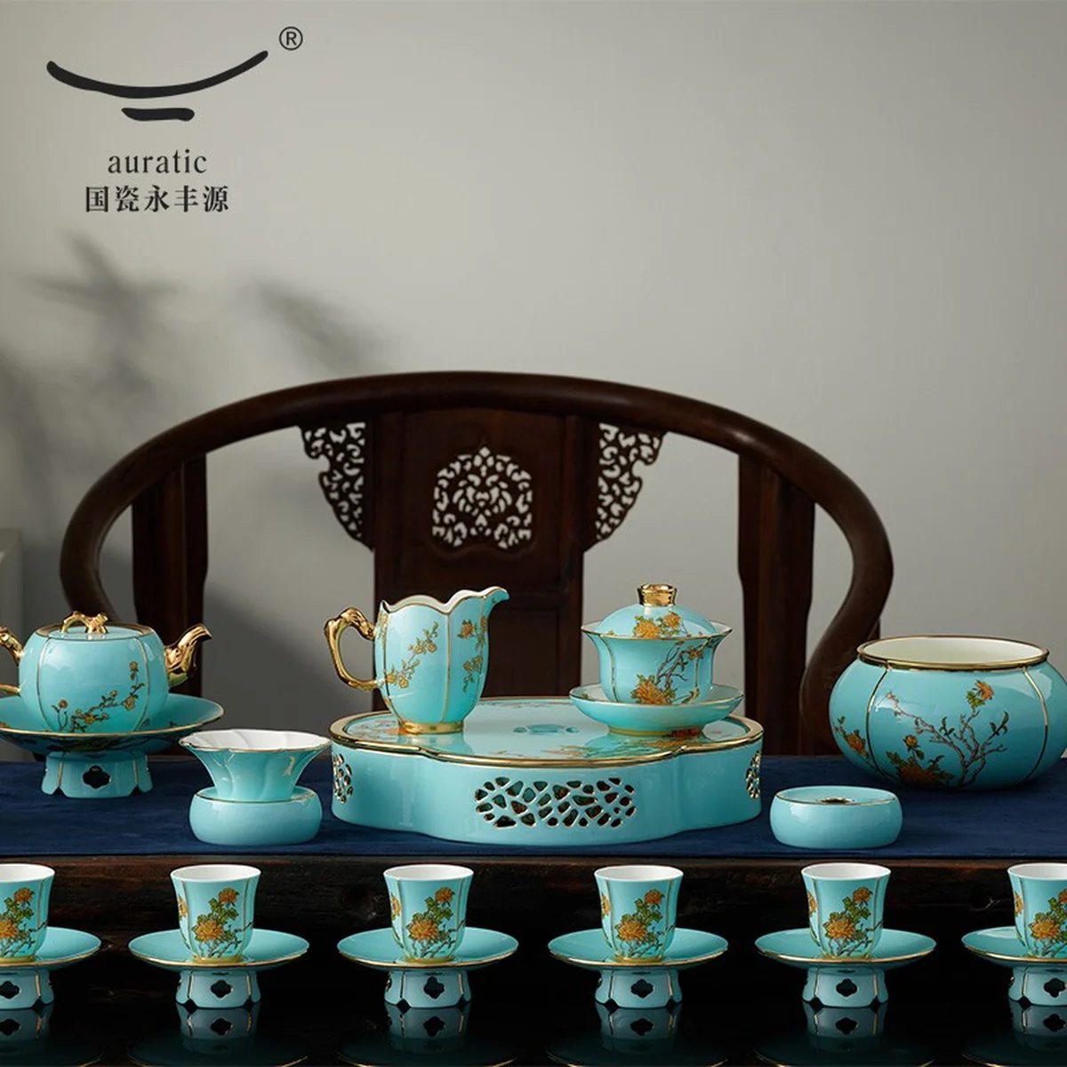 [China deliver directly, Arriving in 5-7 days] Auratic National Porcelain Yongfengyuan Madam Porcelain West Lake Blue 33 Tea Set Kung Fu Tea Set