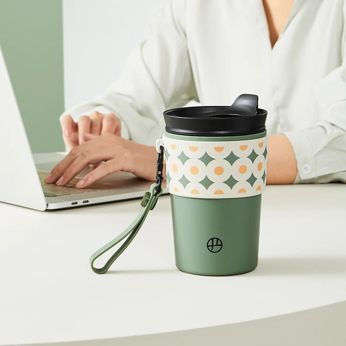 Lifease, Portable Mug, Sealed, Leak-proof, Insulated and Anti-scalding, Avocado Color 355ml