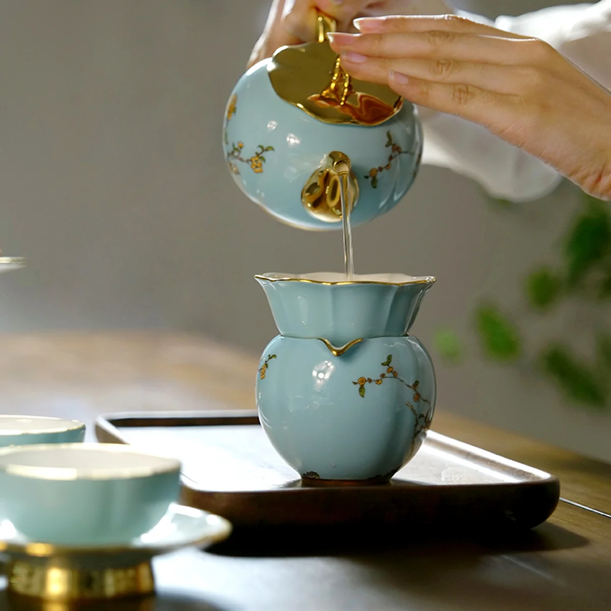 [China Direct Shipping, 5-7 days] Auratic China Porcelain Yongfengyuan 12-head Tea Set in West Lake Blue