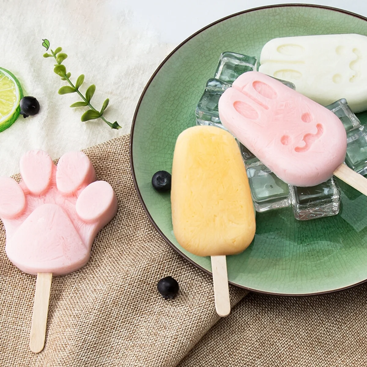 TIANXI Ice cream mould, Silicone household, Creative cartoon, Rabbit + cat paw + oval, 3 piece set