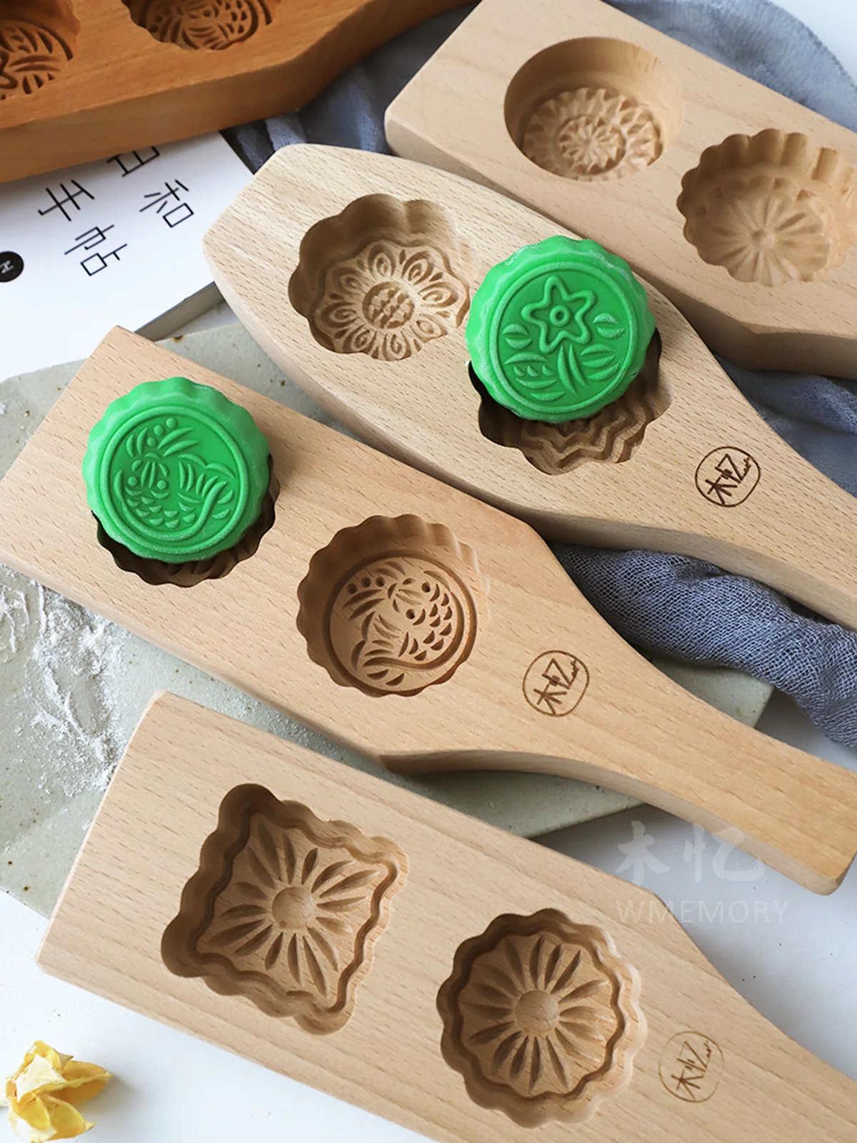 【中国直邮，时效8-20天】木忆木质中秋月饼冰皮模具 馒头南瓜饼干绿豆糕饼模 -榉木花鱼款