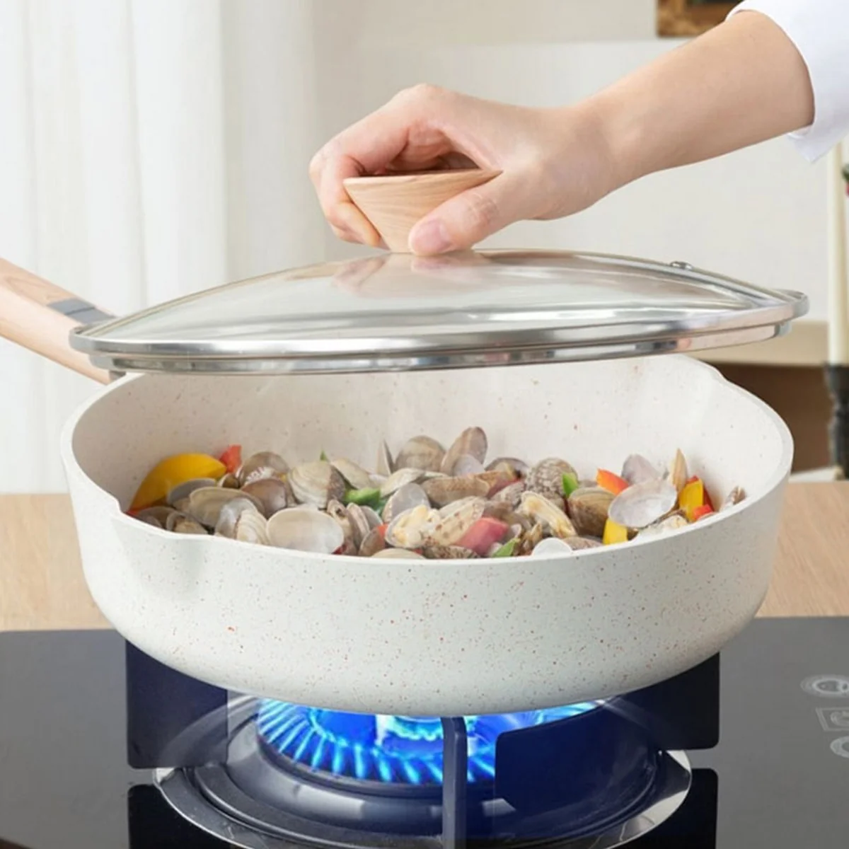 Kitchen Essentials| SOWE Flavored Volcanic Rock King Maifan Stone White Pan Easy to clean and durable 28cm