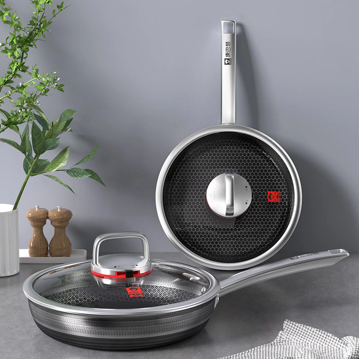 Kobach "Double Honeycomb" 6th Generation Honeycomb Frying Pan - Set 28cm