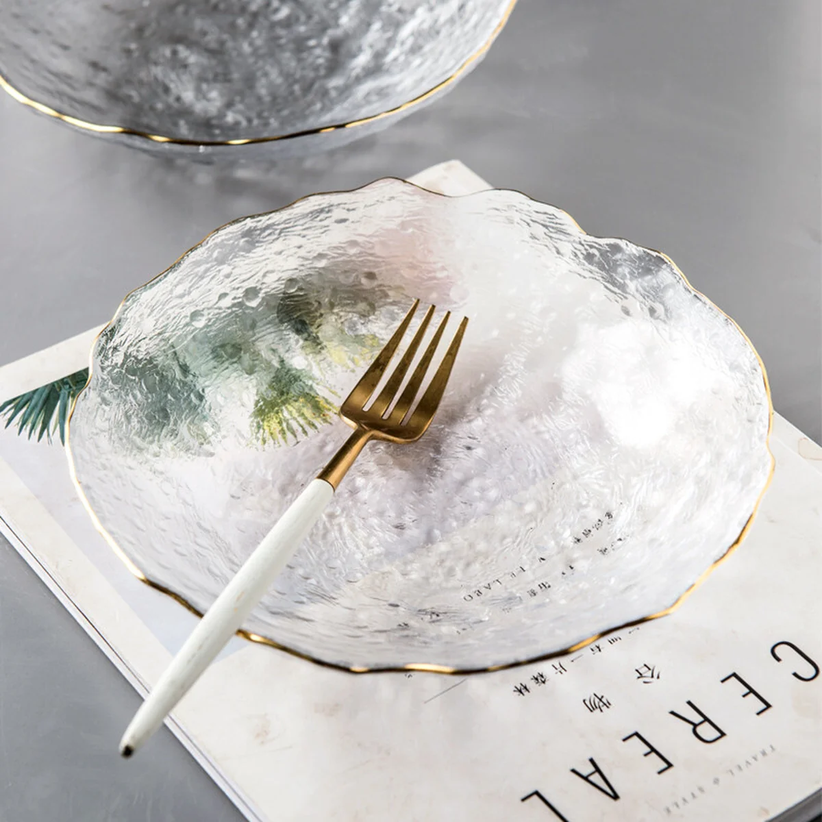 IJARL, Gold-painted Glass Plate, Fruit Plate, Irregular Edge, Hand-painted Gold, Medium, 2 Packs