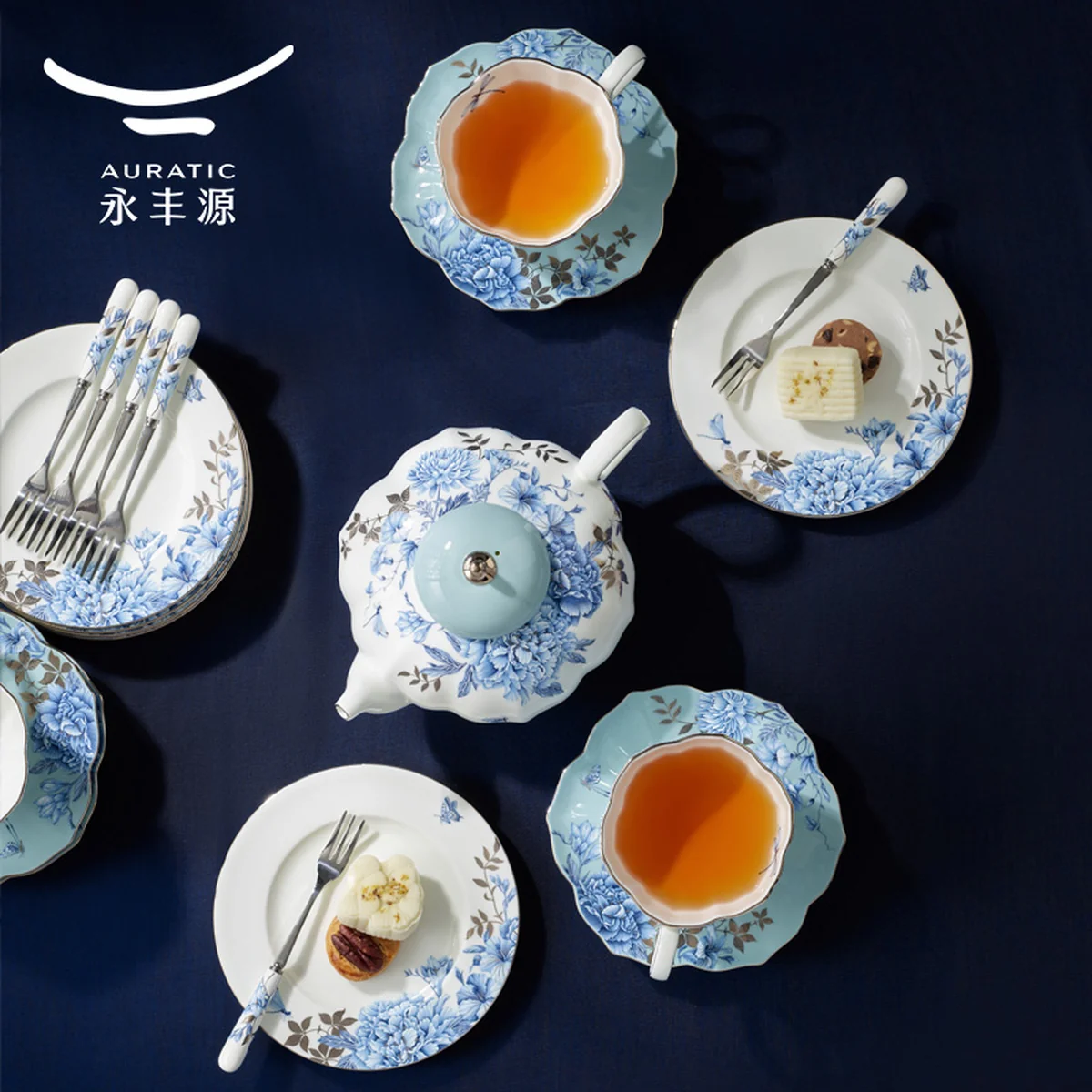 【China Direct Mail, Delivery Time 10-15 Days】 AuraticPlatinum Blue and White 26 Head Tea and Coffee Set (6-person) - Mid Autumn Festival Gift