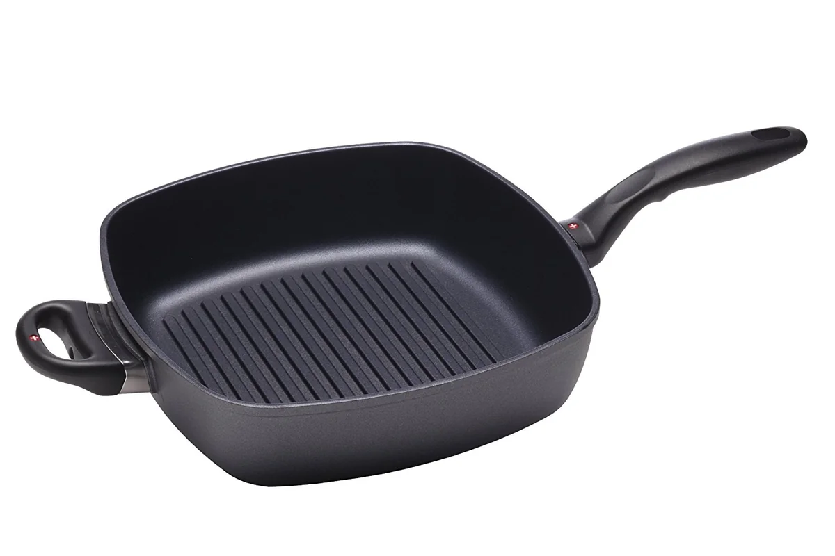 Swiss Diamond Deep Square Grill Pan Nonstick 66281 11" x 11" 
