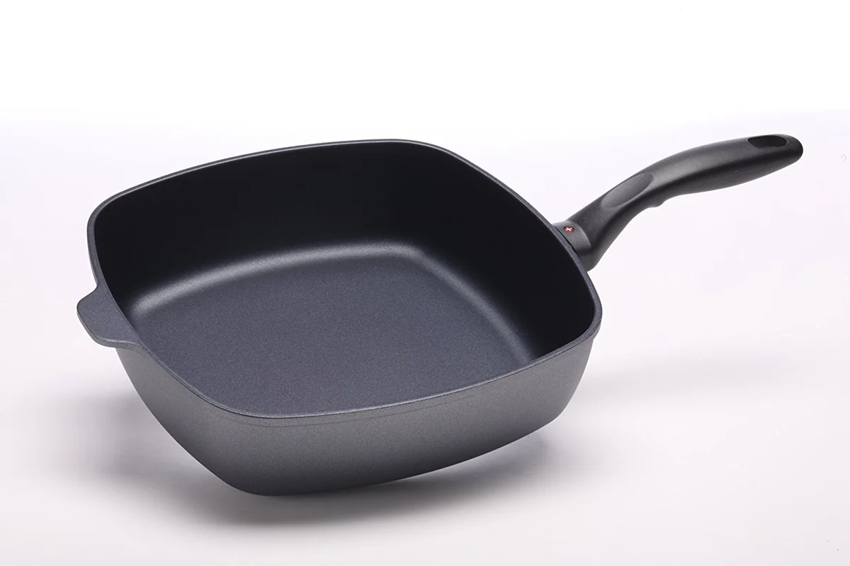 Swiss Diamond Nonstick Square Saute Pan with Lid 66283c 5.3 qt  11 x 11"  Japanese Omelet Pan 6318i