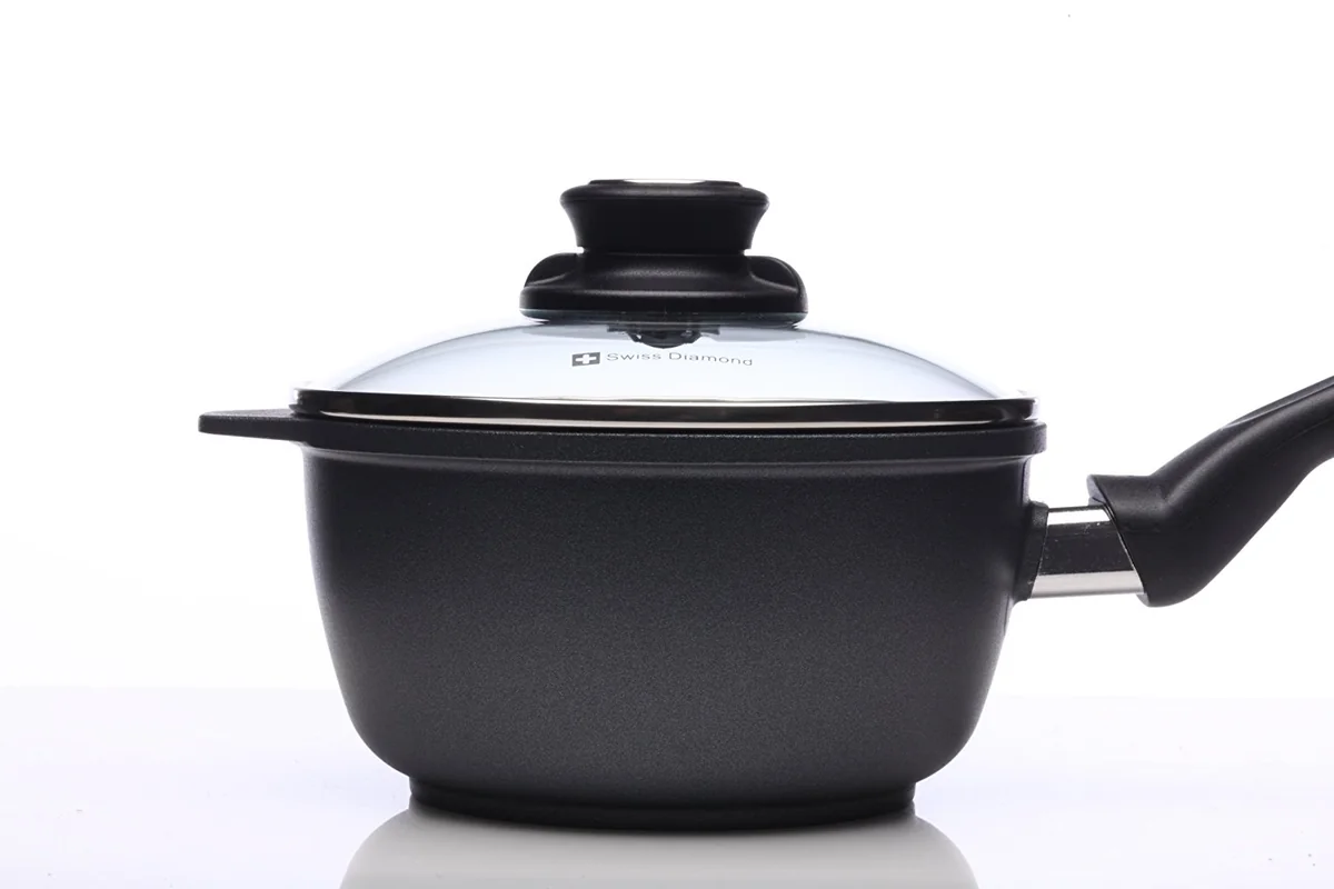 Swiss Diamond Nonstick  Induction Nonstick Saucepan - 3.2 qt (8")   6720ic HD Classic Series