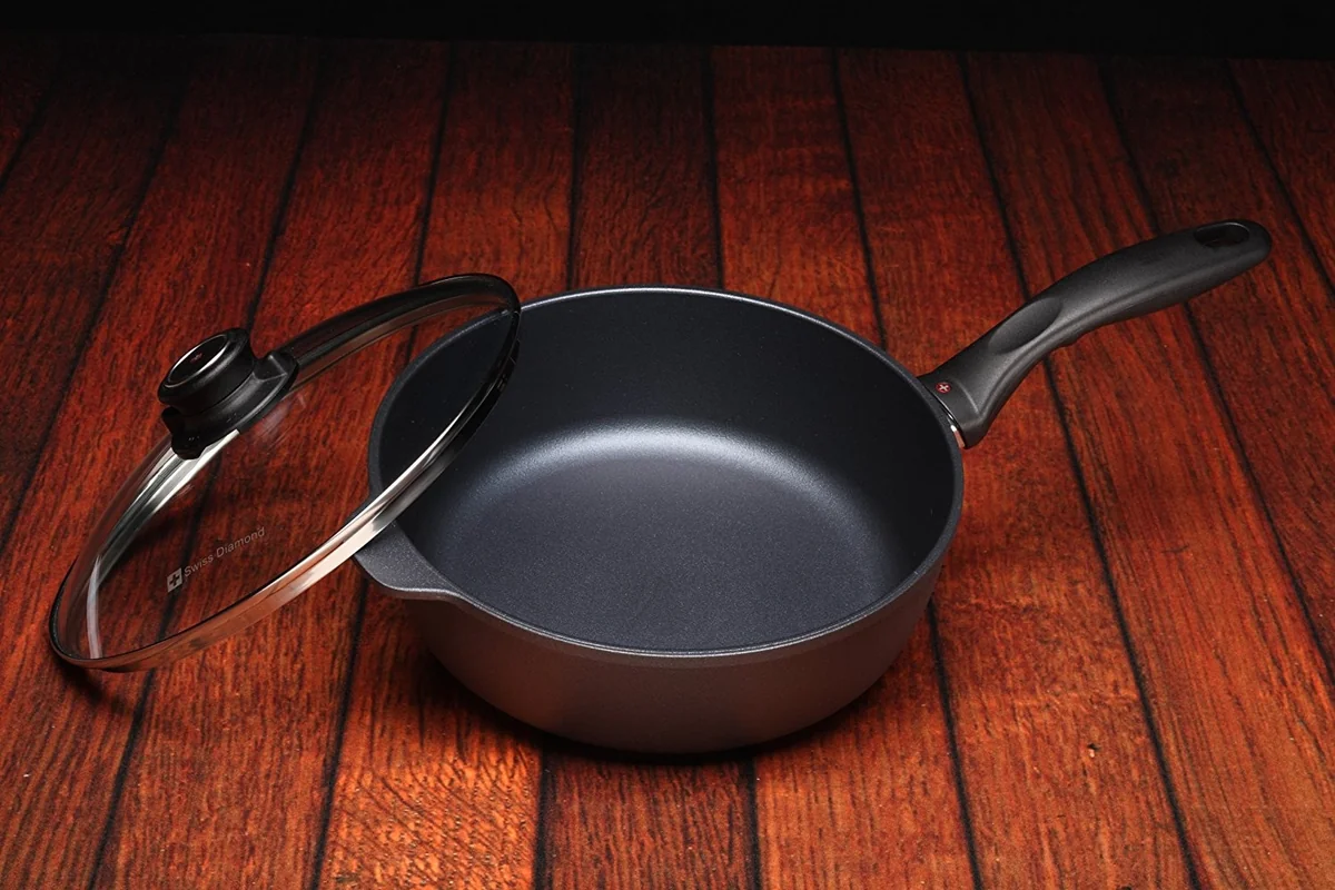 Swiss Diamond Nonstick Sauté Pans with lid - 3.2QT (9.5") HD Classic Series   6724c