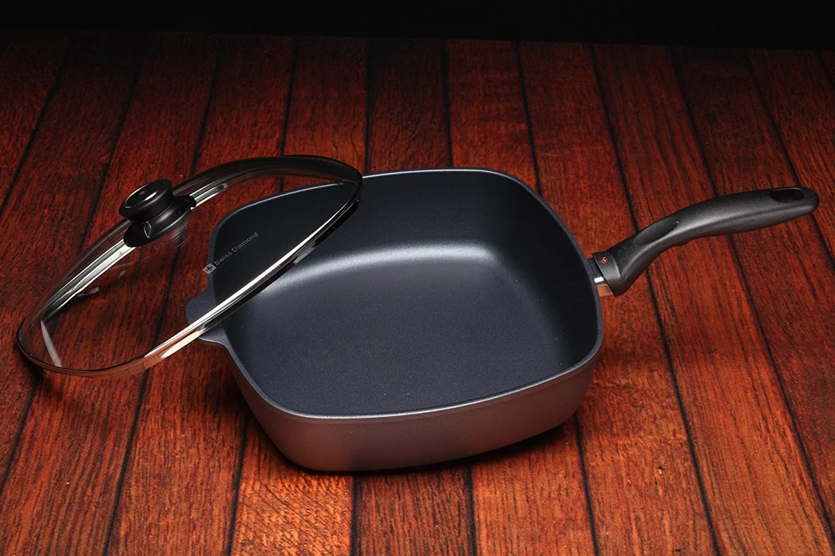 Swiss Diamond Nonstick Square Saute Pan with Lid 66283c 5.3 qt  11 x 11"  Japanese Omelet Pan 6318i