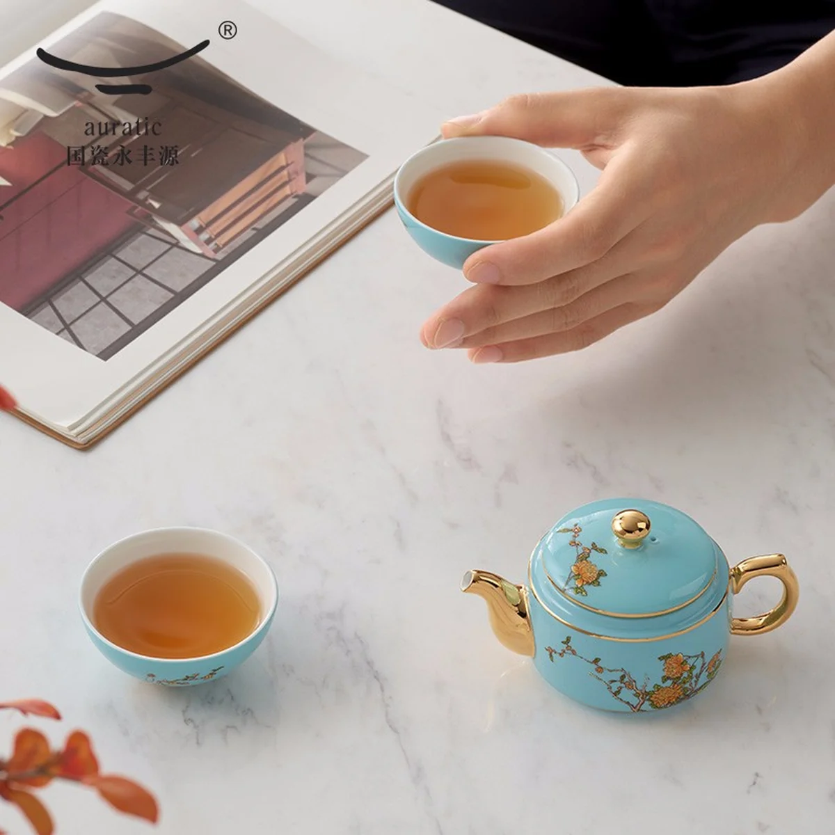 [Direct mail from China, delivery time is 10-15 days] Auratic China Porcelain Yongfengyuan Xihu Blue 4-Head Traveling Tea Set