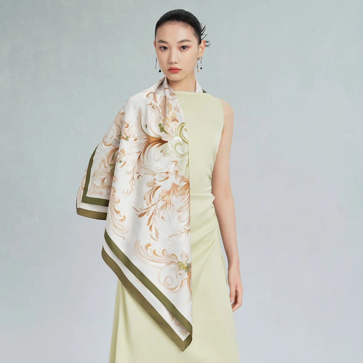 【下架】【中国直邮，时效8-20天】万事利秋冬新品真丝丝巾高级时尚双面印花88cm方巾女生礼物玉楼春-绿色