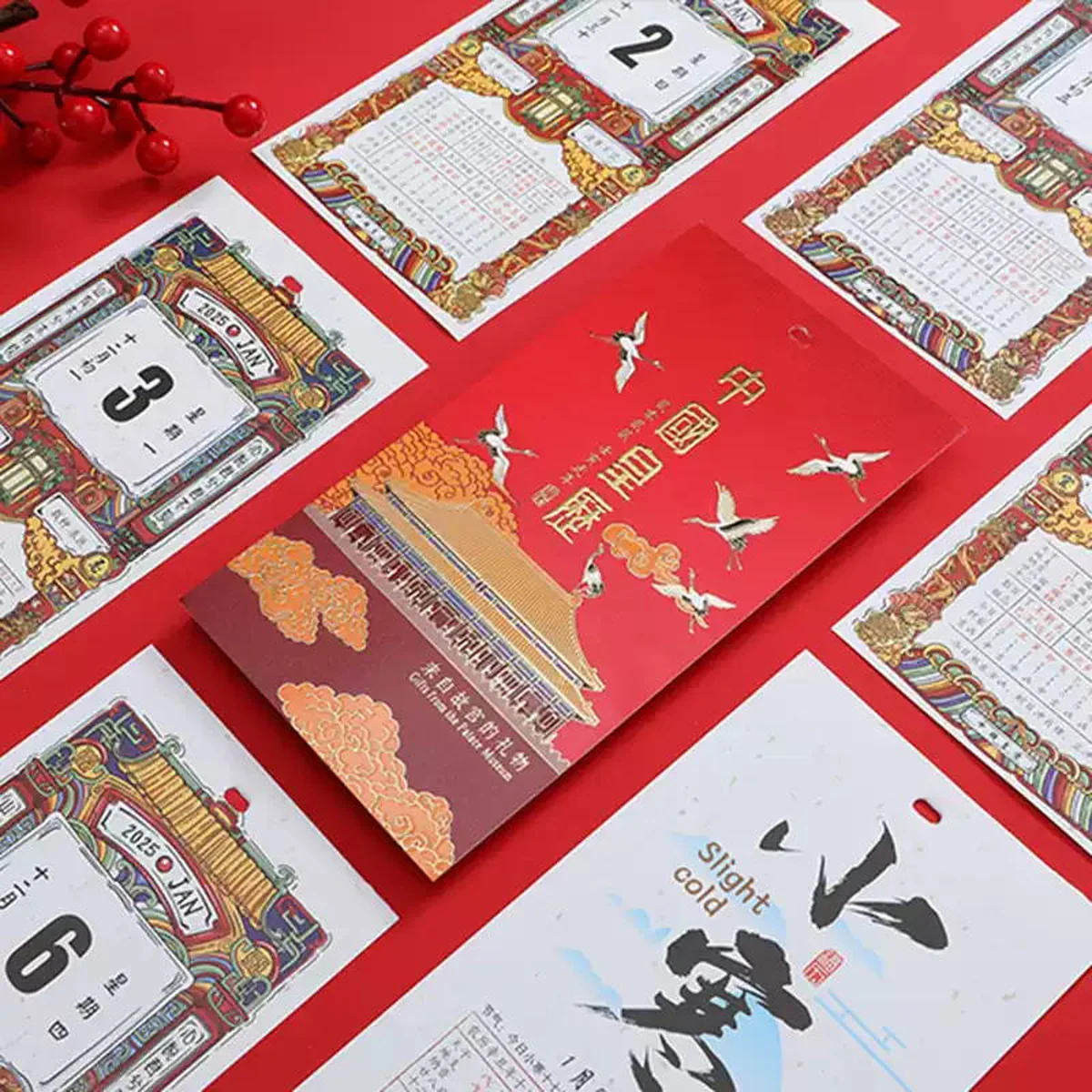 下架【中国直邮，时效10-15天】故宫文创故宫日历2025蛇年竖款台历国潮老皇历经典手撕年历中国风创意摆件
