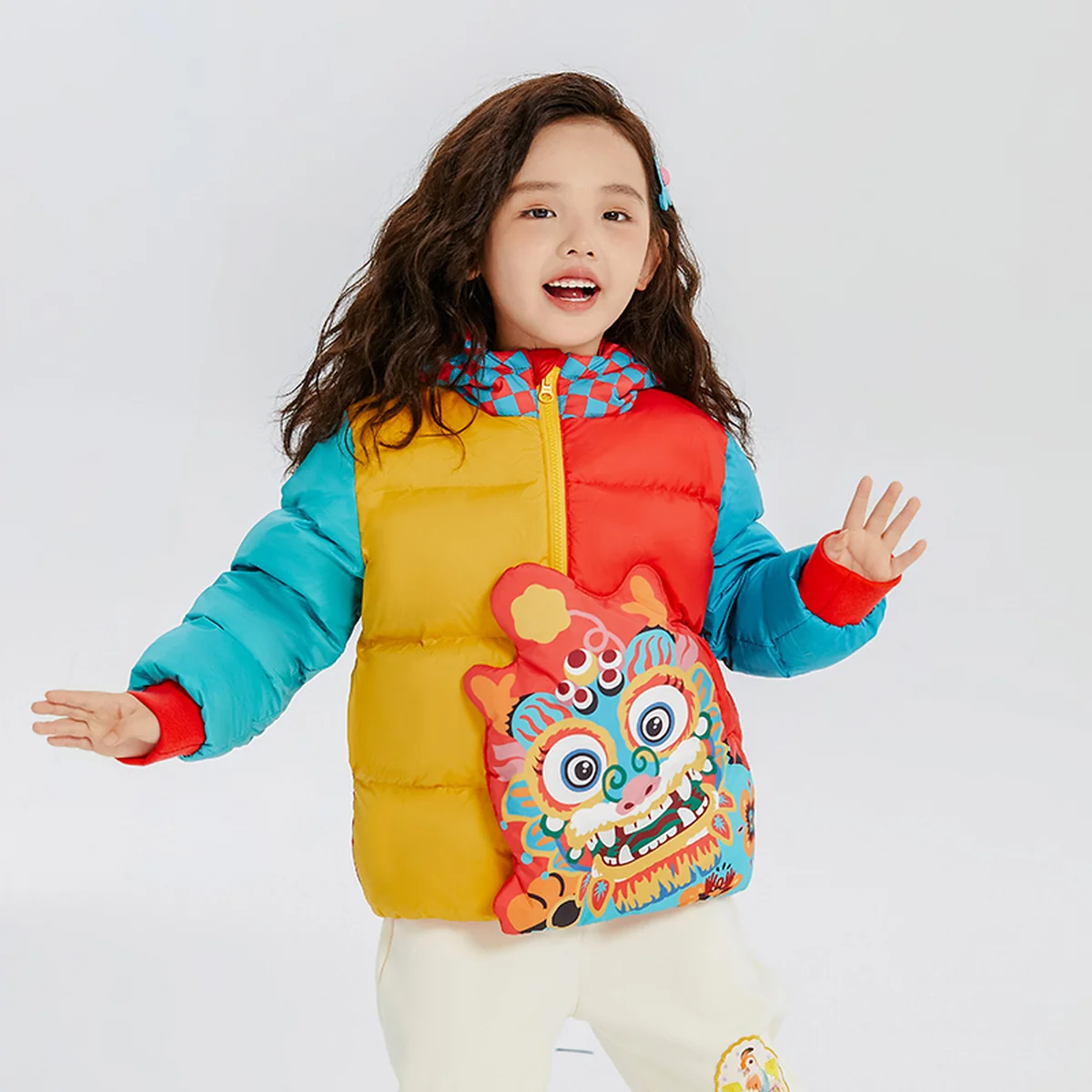 【China Direct Shipping, 10-15 days】Nianyi children's children's down jacket 2023 winter new jacket fluffy lightweight warm effect good