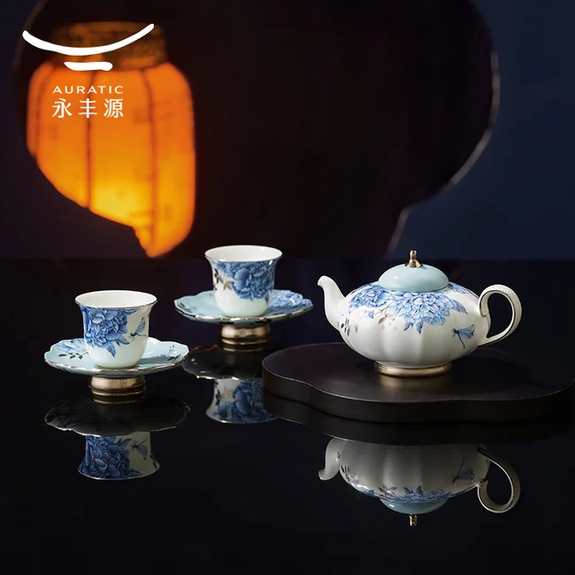 中国美術　清朝大清康熙年製 青磁 青花　煎茶碗 染付 青華 煎茶道具 時代物 青花 唐物 清時代 中国美術 茶碗 清朝 茶道具 - 染付 青華 煎茶碗 湯飲