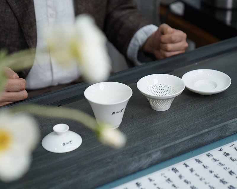 【中国直邮，时效10-15天】正山堂 一杯一漏茶具套装 办公室茶杯 100ml