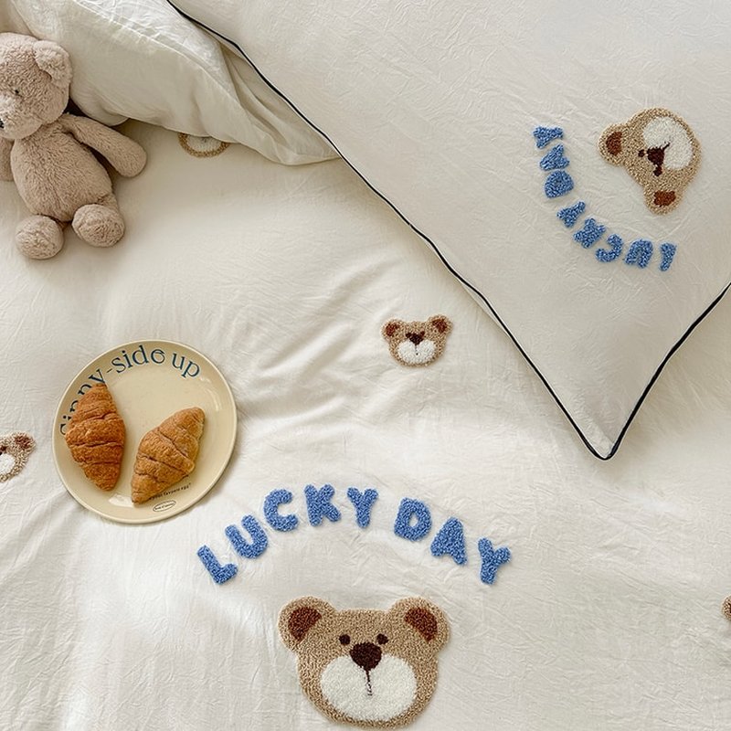 【中国直邮，时效6-10个工作日】Lullabuy 奶噗噗的小熊四件套四季居家床品套装床单被套枕套 白色