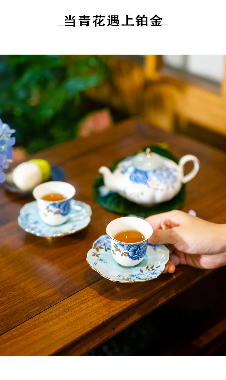 【China direct mail, delivery time 10-15 days】Auratic Platinum Blue and White 6-piece Chinese Tea Set (2-person) - Mid Autumn Festival Gift detail image 6
