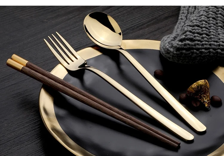 Pick up  Creative 304 stainless steel cutlery set chicken wing wooden chopsticks spoon fork gold set detail image 14