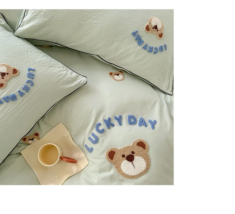 【中国直邮，时效6-10个工作日】Lullabuy 奶噗噗的小熊四件套四季居家床品套装床单被套枕套 抹茶绿 detail image 14