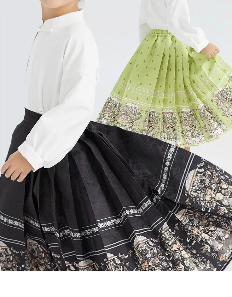 【China Direct Shipping, 10-15 days】Year's Clothing Line Cloud Painting Theatre Horse Face Dress Mother and Daughter Parent and Child Positioning Printing Patterns Subtlety Three colours available detail image 9