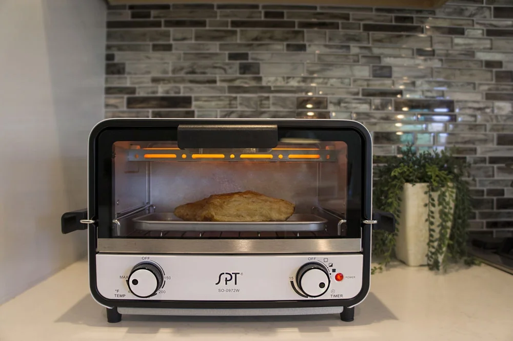 SPT Easy Grasp 2-Slice Countertop Toaster Oven SO-0972W 9L detail image 4