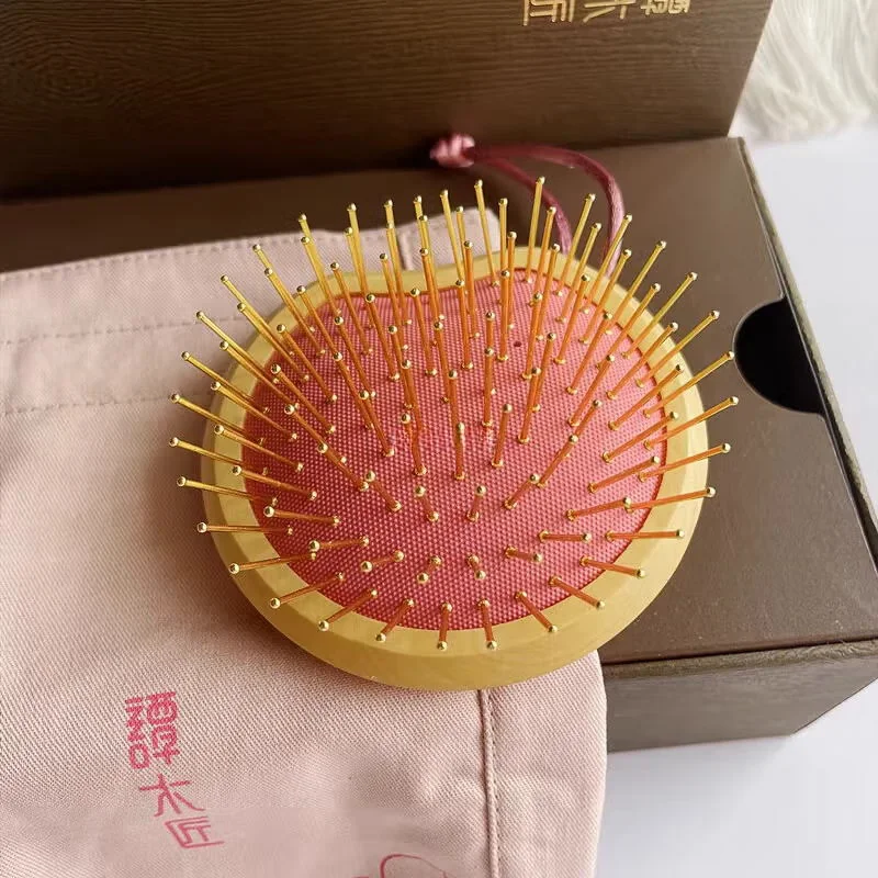 【中国直邮，时效8-20天】谭木匠 气囊按摩梳 樱花漫 小巧可爱便携护发蓬松礼盒包装 detail image 1