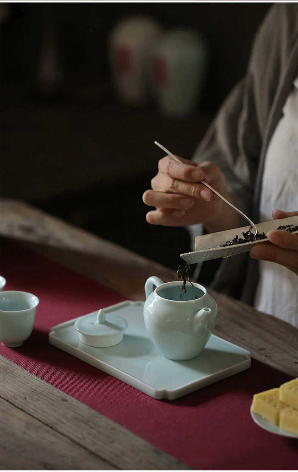 Zhengshantang Xiaochi·Hejian 4-head tea set Dehua Yingqing cooling tea set, one pot, two cups and one tea tray, gift box packaging detail image 7