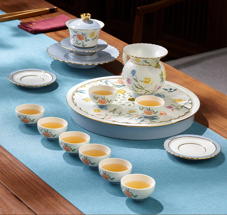 【中国直邮，时效10-15天】Auratic 国瓷永丰源月亮时光18头潮式茶具（8人位） detail image 2