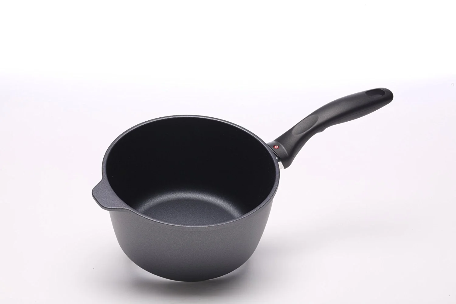 Swiss Diamond Nonstick  Induction Nonstick Saucepan - 3.2 qt (8")   6720ic HD Classic Series detail image 2