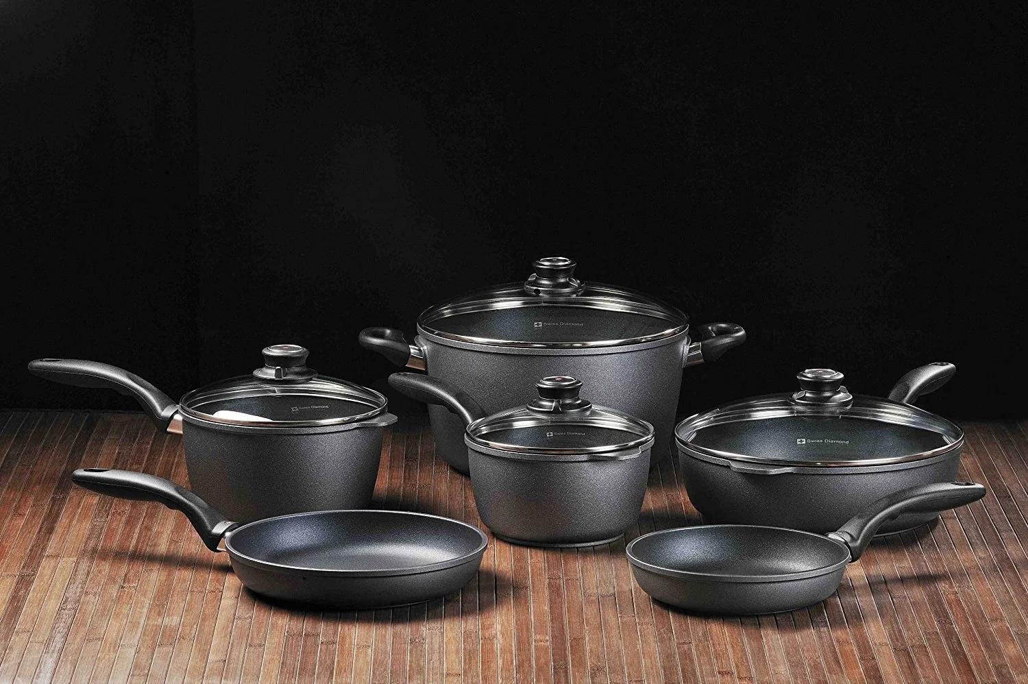 Swiss Diamond Nonstick Square Saute Pan with Lid 6620c 2L 8" x 8" detail image 9